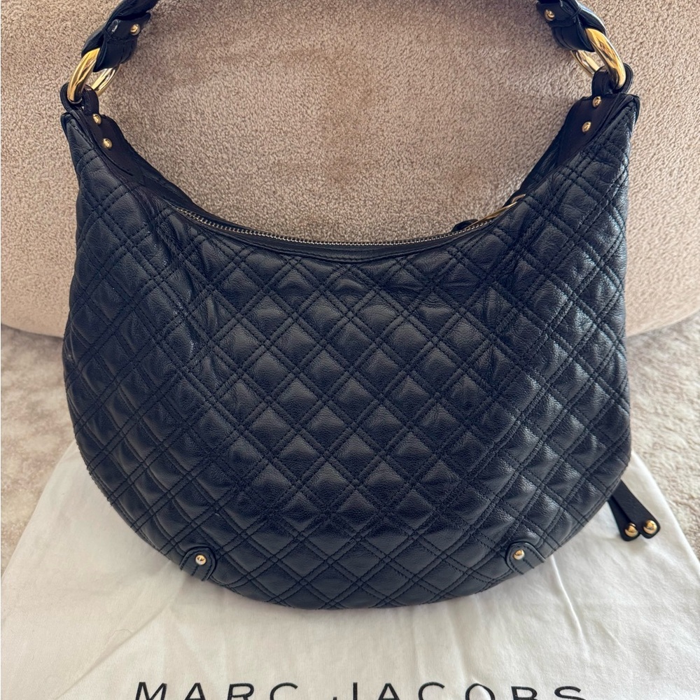 MARC JACOBS Black Quilted Calfskin Leather Banana Hobo Bag - Picture 7 of 15